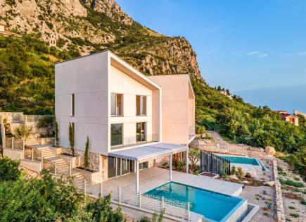 Villa for 850 000 euro in Sveti Stefan, Montenegro