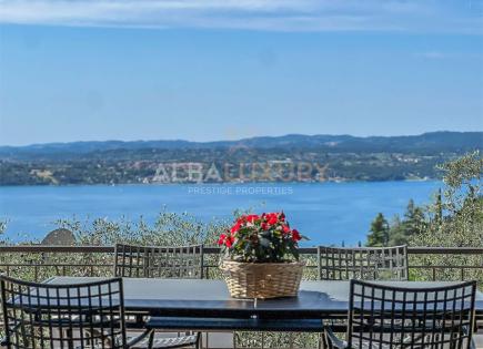 Villa for 1 600 000 euro in Gardone Riviera, Italy