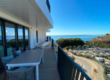 Penthouse for 840 000 euro in Villajoyosa, Spain
