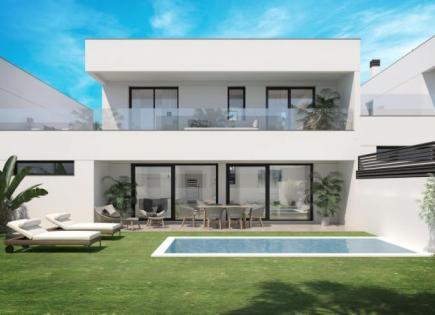 Villa para 730 000 euro en La Nucia, España