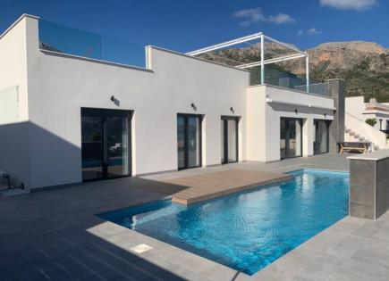 Villa para 650 000 euro en Polop de la Marina, España