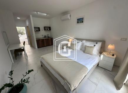 Apartamento para 65 000 euro en Przno, Montenegro