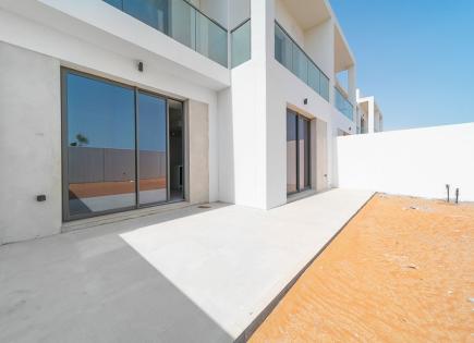Stadthaus für 1 173 663 euro in Abu Dhabi, VAE