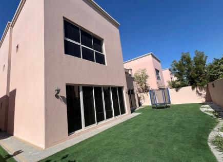 Villa pour 69 489 Euro par mois à Dubaï, EAU