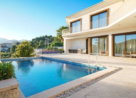 Villa für 1 500 000 euro in Tivat, Montenegro