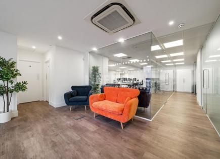 Office for 1 479 446 euro in London, United Kingdom