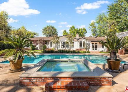 House for 1 697 117 euro in Los Angeles, USA
