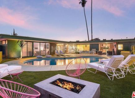 House for 2 231 486 euro in Los Angeles, USA