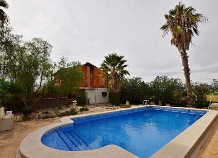 Cottage for 400 000 euro in Dolores, Spain