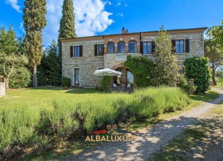 Villa for 1 250 000 euro in Siena, Italy