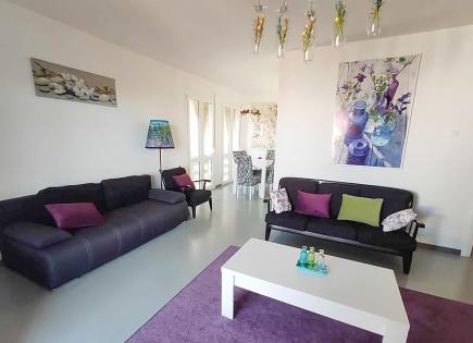 Wohnung für 300 000 euro in Budva, Montenegro