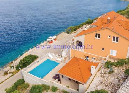 House for 890 000 euro on Korcula island, Croatia