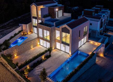 Casa para 1 090 000 euro en Tivat, Montenegro