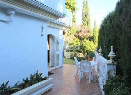 Townhouse for 599 182 euro in Marbella, Spain