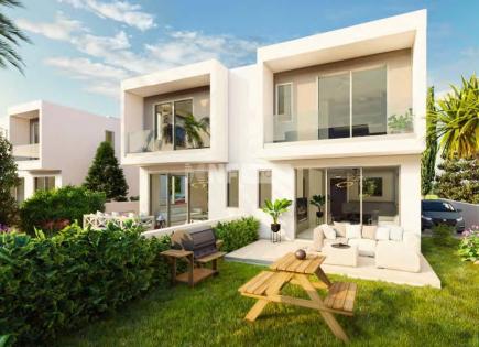 Mansion for 300 000 euro in Paphos, Cyprus