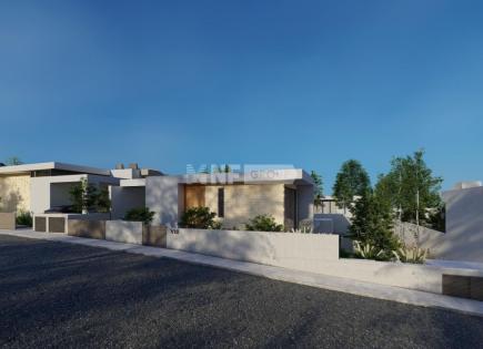 Mansion for 755 000 euro in Paphos, Cyprus