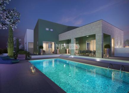 Mansion for 369 000 euro in Limassol, Cyprus