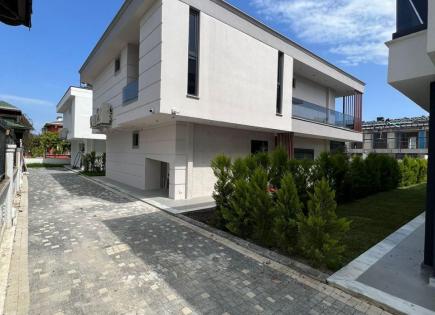 Villa for 600 000 euro in Camyuva, Turkey