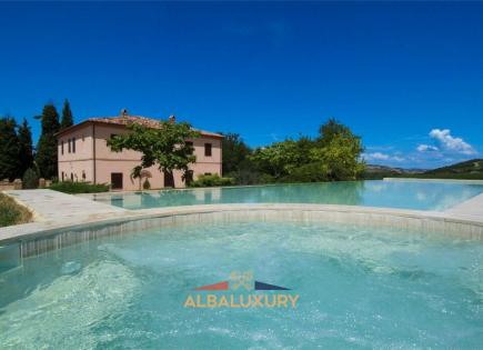 Villa for 2 700 000 euro in Montalcino, Italy