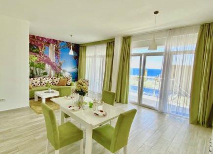 Wohnung für 330 000 euro in Dobra Voda, Montenegro