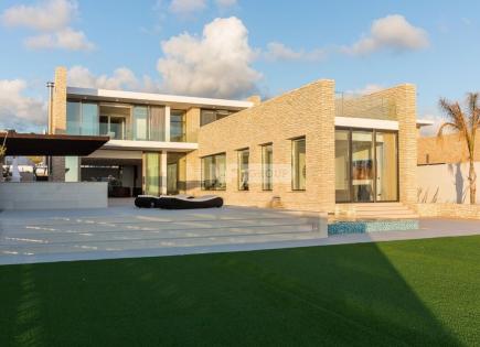 Villa for 4 500 000 euro in Paphos, Cyprus