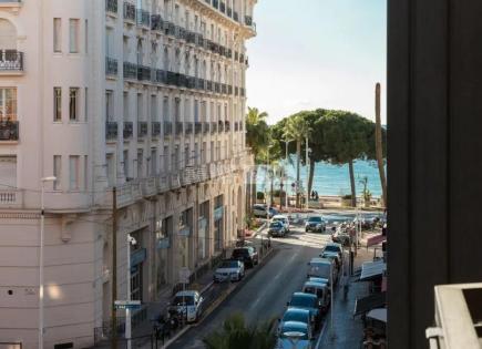 Apartment for 1 100 000 euro in Cannes, France