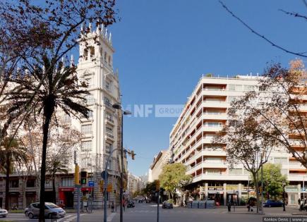 Shop for 1 300 000 euro in Barcelona, Spain