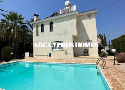 Villa for 490 000 euro in Coral Bay, Cyprus