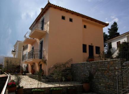 Maison pour 500 000 Euro en Evrytanie, Grèce