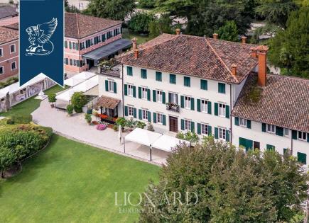 Villa for 3 900 000 euro in Pordenone, Italy