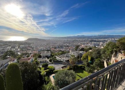 Flat for 1 045 000 euro in Nice, France