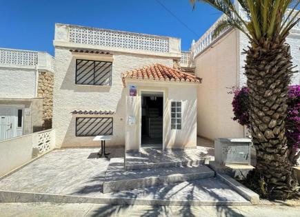 Bungalow for 205 000 euro in La Mata, Spain