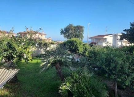 Villa for 328 000 euro in Anzio, Italy