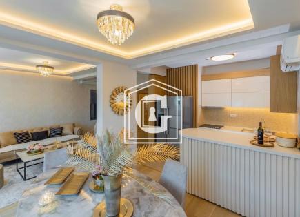 Apartamento para 430 000 euro en Przno, Montenegro