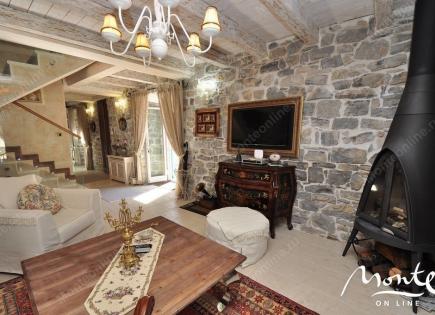 Villa para 1 200 000 euro en Tivat, Montenegro