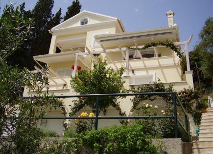 Villa for 980 000 euro in Corfu, Greece