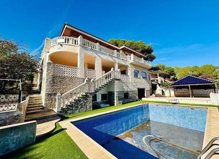 Villa for 1 100 000 euro in Orihuela Costa, Spain