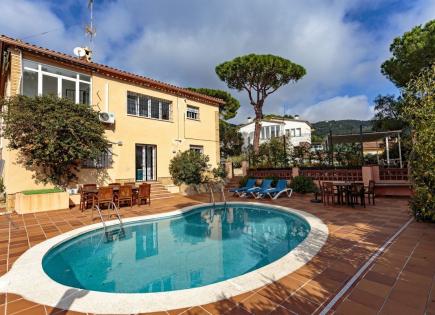 House for 730 000 euro on Costa Brava, Spain