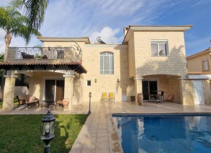 Casa para 950 000 euro en Agios Tychon, Chipre