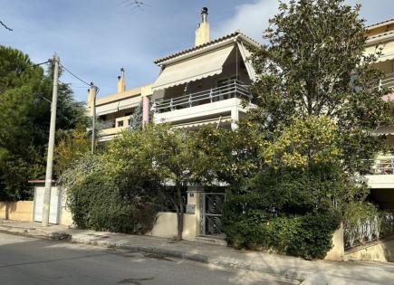 Townhouse for 360 000 euro in Athens, Greece