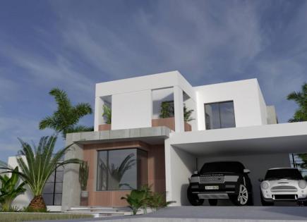 House for 570 000 euro in Aradippou, Cyprus