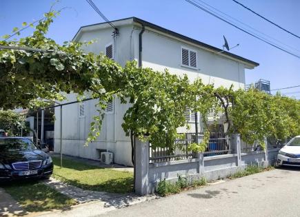Haus für 315 000 euro in Podgorica, Montenegro
