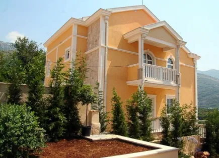 Villa for 1 200 000 euro in Budva, Montenegro