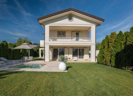 Villa for 4 500 000 euro in Forte dei Marmi, Italy