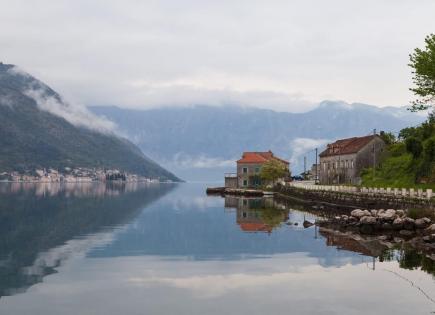 Terrain pour 3 800 000 Euro à Kostanjica, Monténégro