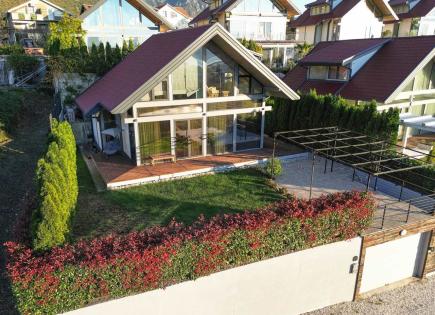 Cottage pour 418 000 Euro à Tivat, Monténégro