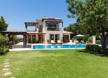 House for 1 475 000 euro in Aphrodite Hills, Cyprus