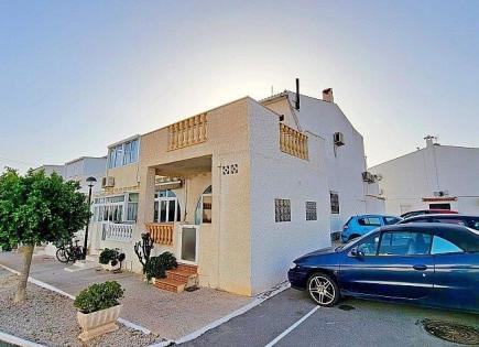 Townhouse for 146 500 euro in Torrevieja, Spain