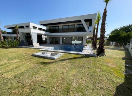 Villa for 680 000 euro in Kemer, Turkey