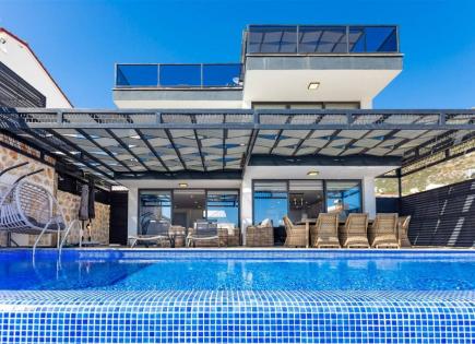 Villa for 980 000 euro in Kalkan, Turkey